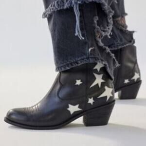 NEW Seychelles Women's Western Cowboy Stars Leather Ankle Boots Sz 6 Black White
